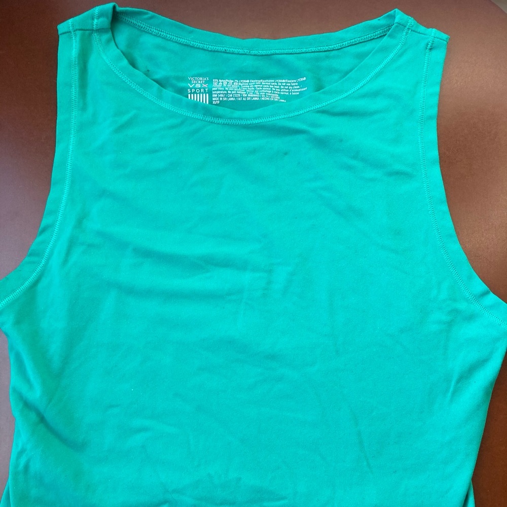 Victoria’s Secret Crop Top in Green- Sz XS
